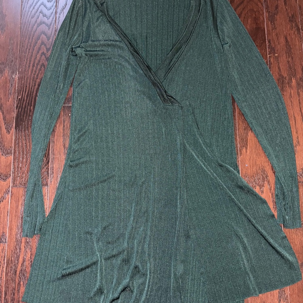 Zara Small Faux Wrap Long Sleeve Top 🌲